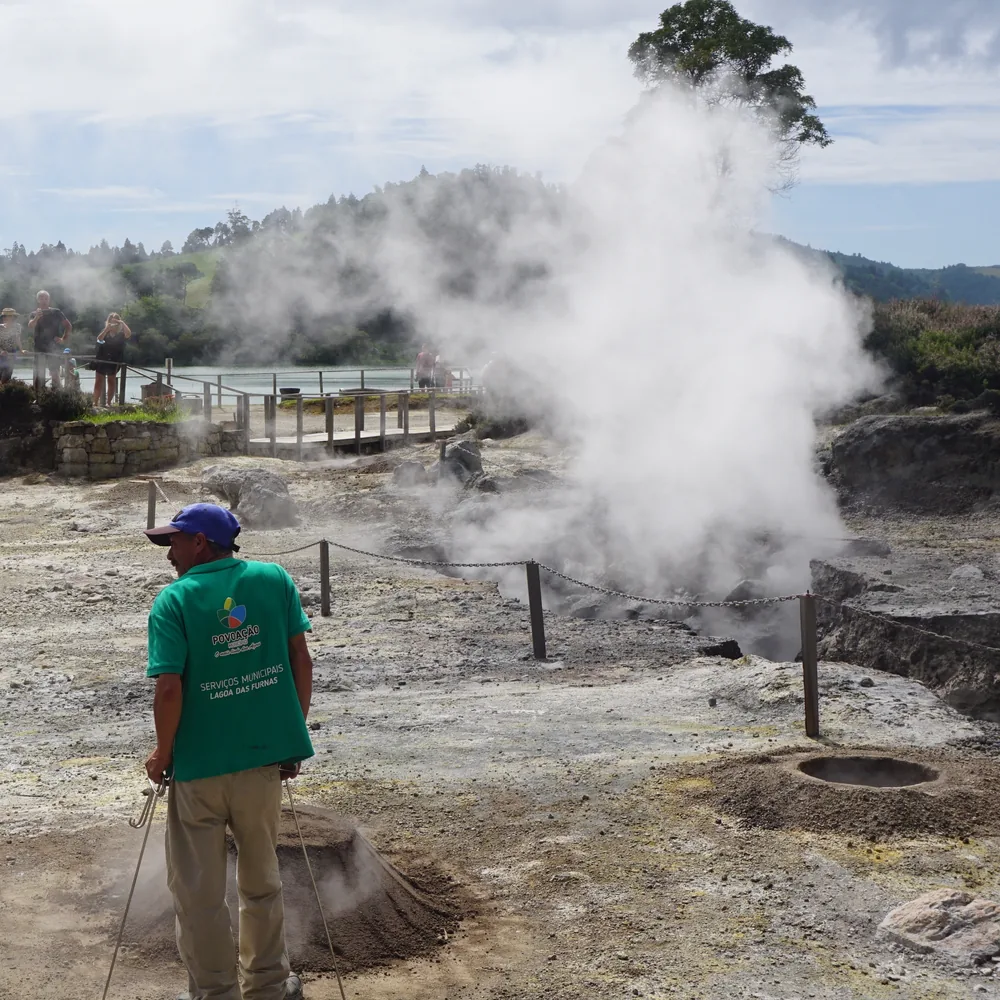 Furnas
