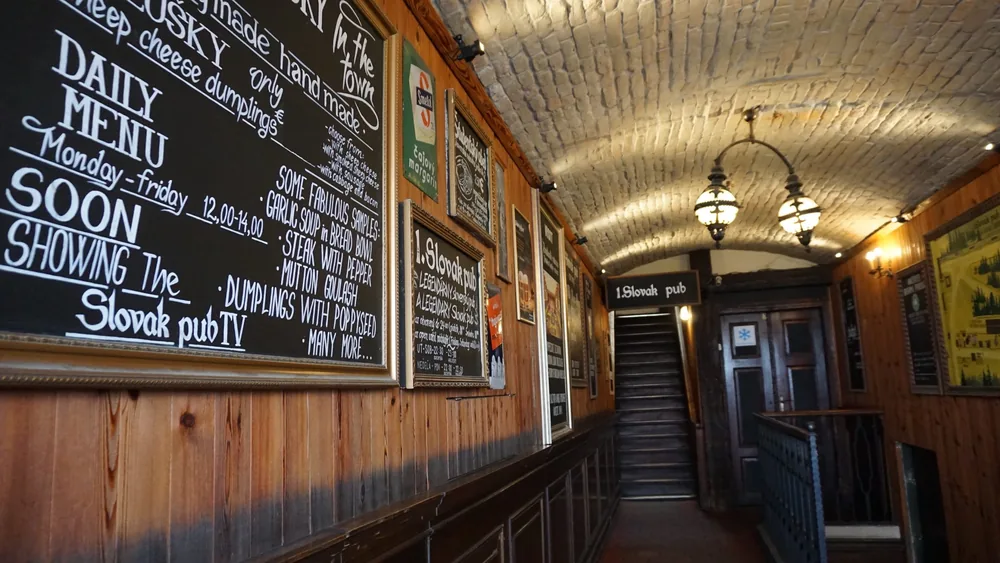Slovak Pub - entrance