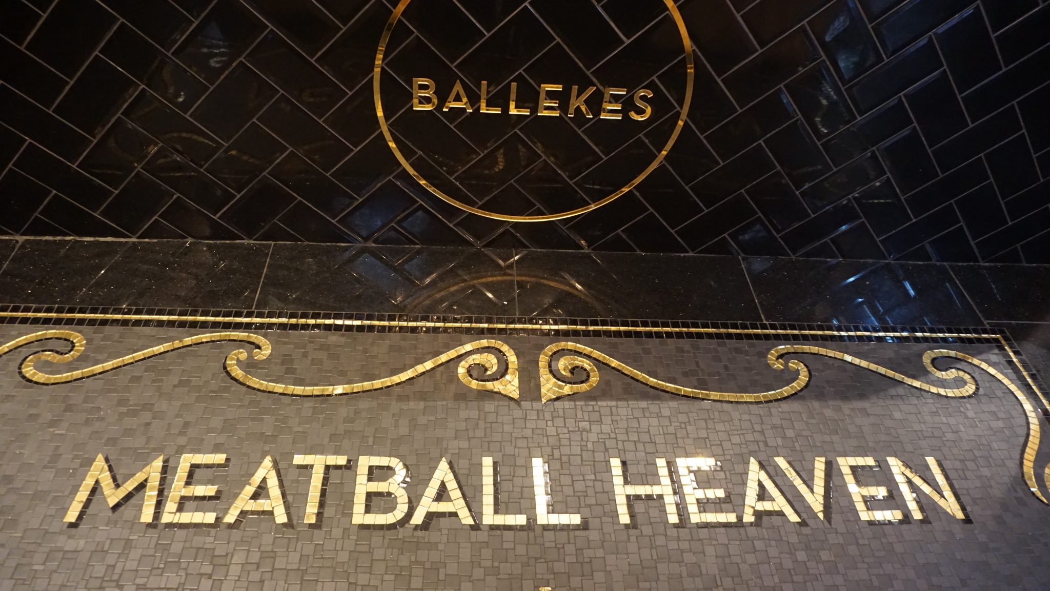 Ballekes Meatball restaurante Brussels Belgium