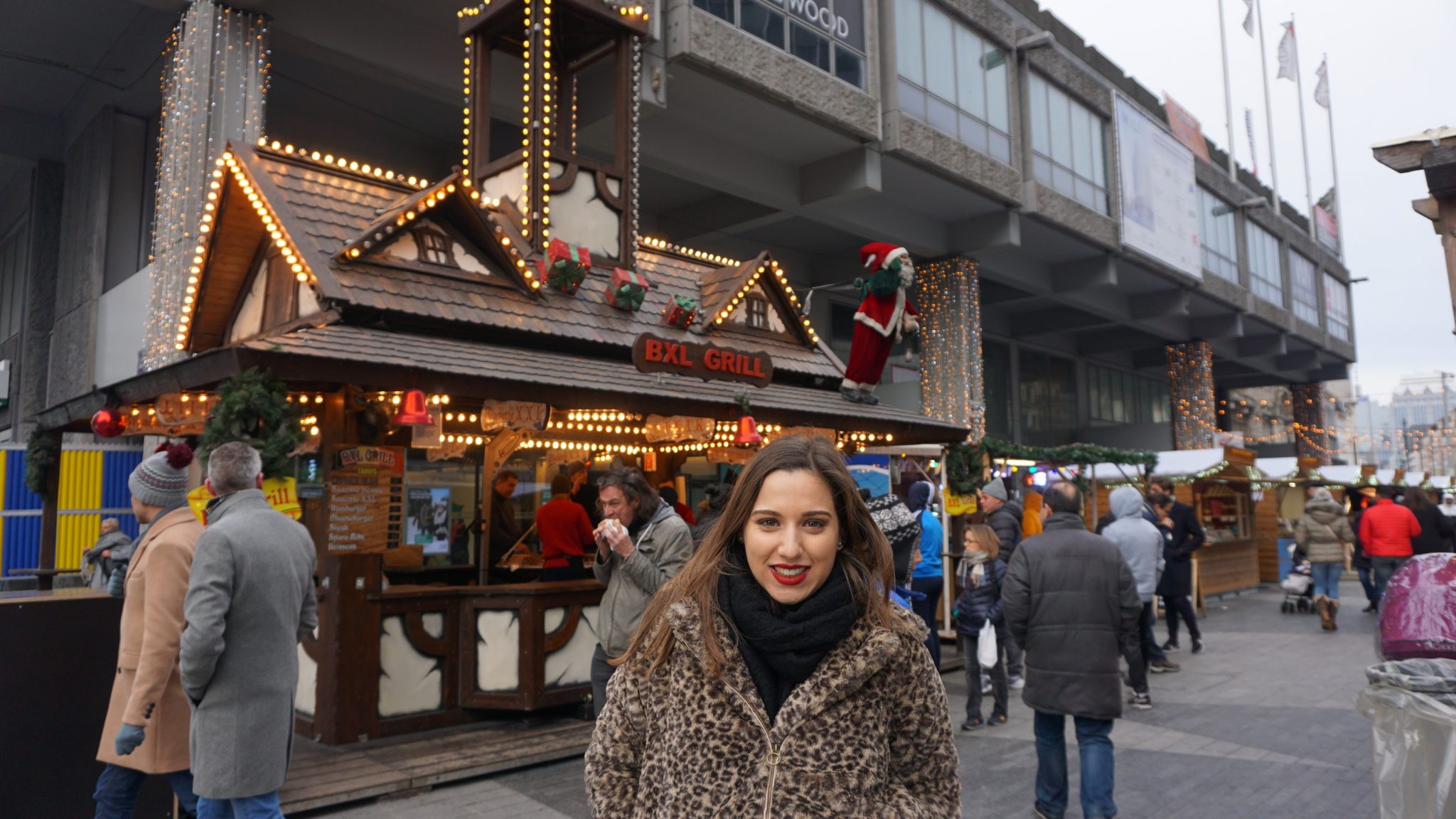 Brussels Travel Itinerary Script Christmas market Challets