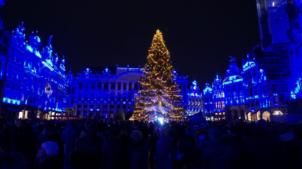 Brussels Travel Itinerary Script Christmas market grand place christmas tree