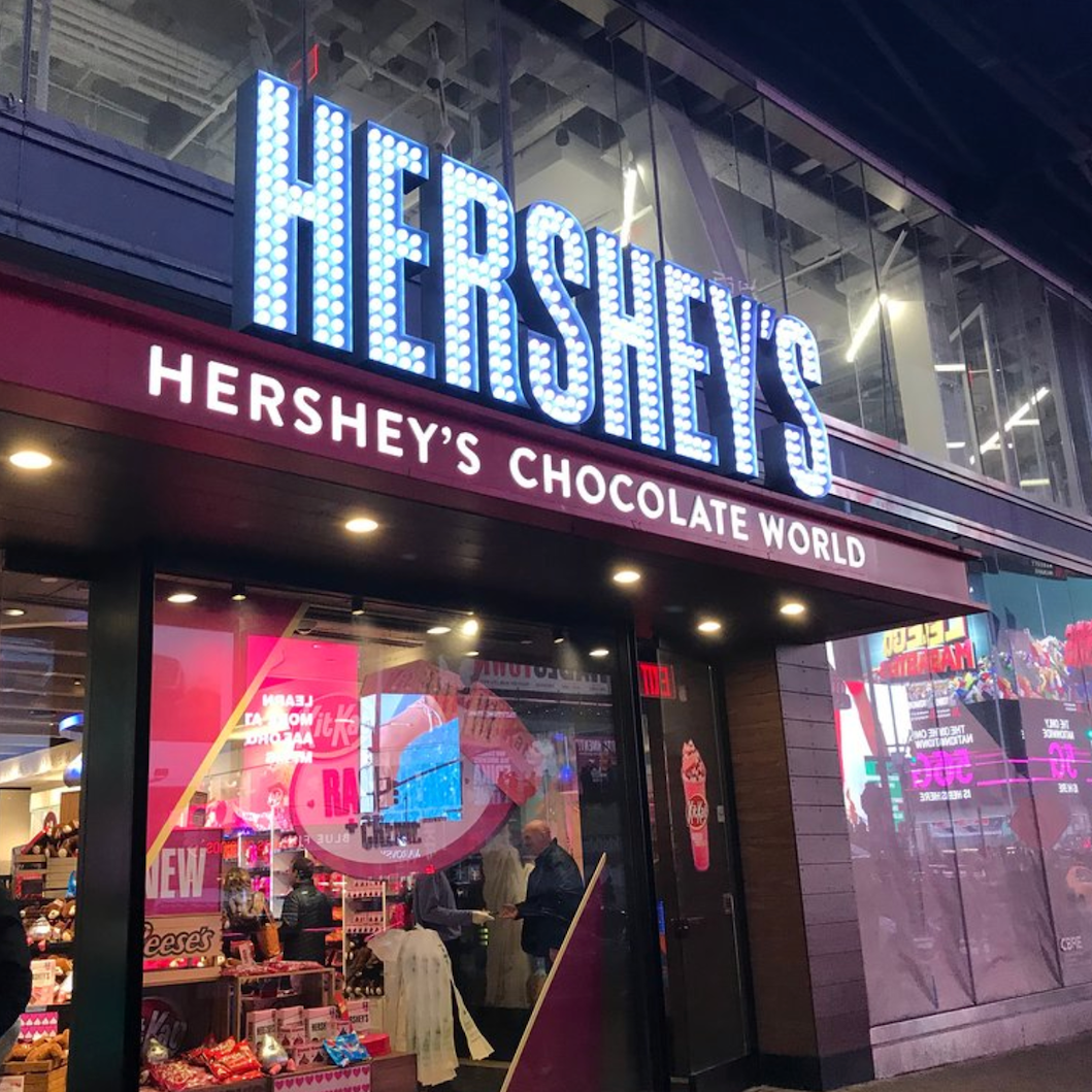 Hershey Chocolate Shop Times Square New York Outside