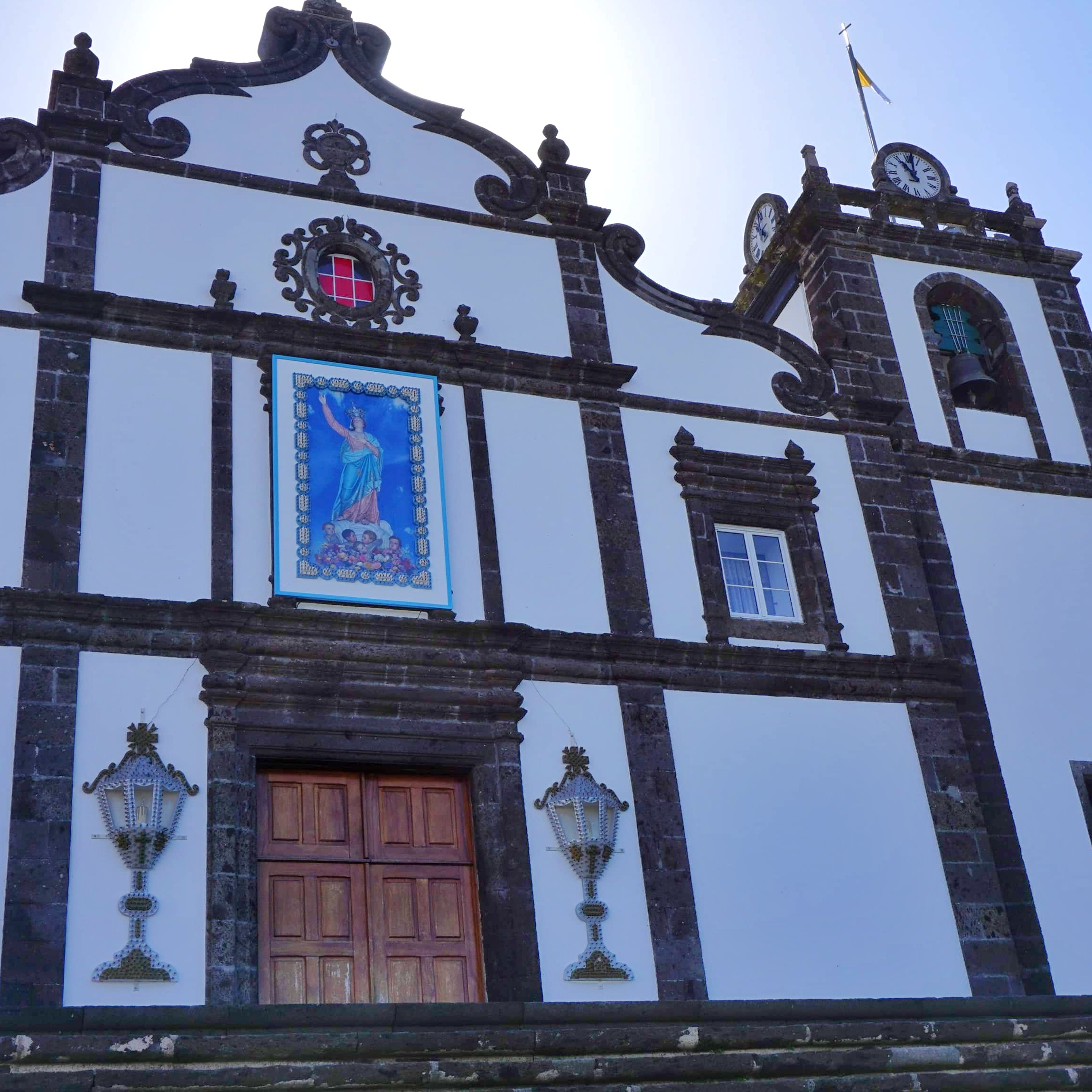 World to Explore Água de Pau Azores Açores Roteiros de Viagem Travel Script São Miguel Ponta Delgada Ermida Nossa Senhora dos Anjos Igreja Matriz Chapel