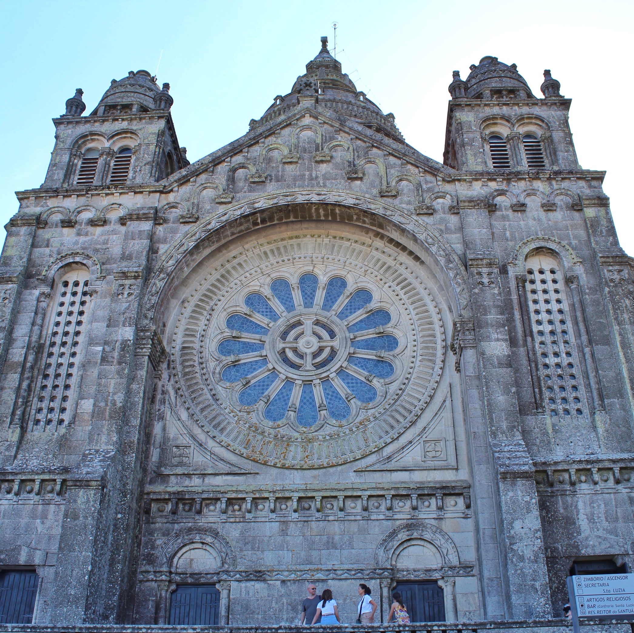 World to Explore travel blog Viana do Castelo Santa Luzia Santuário do Sagrado Coração de Jesus