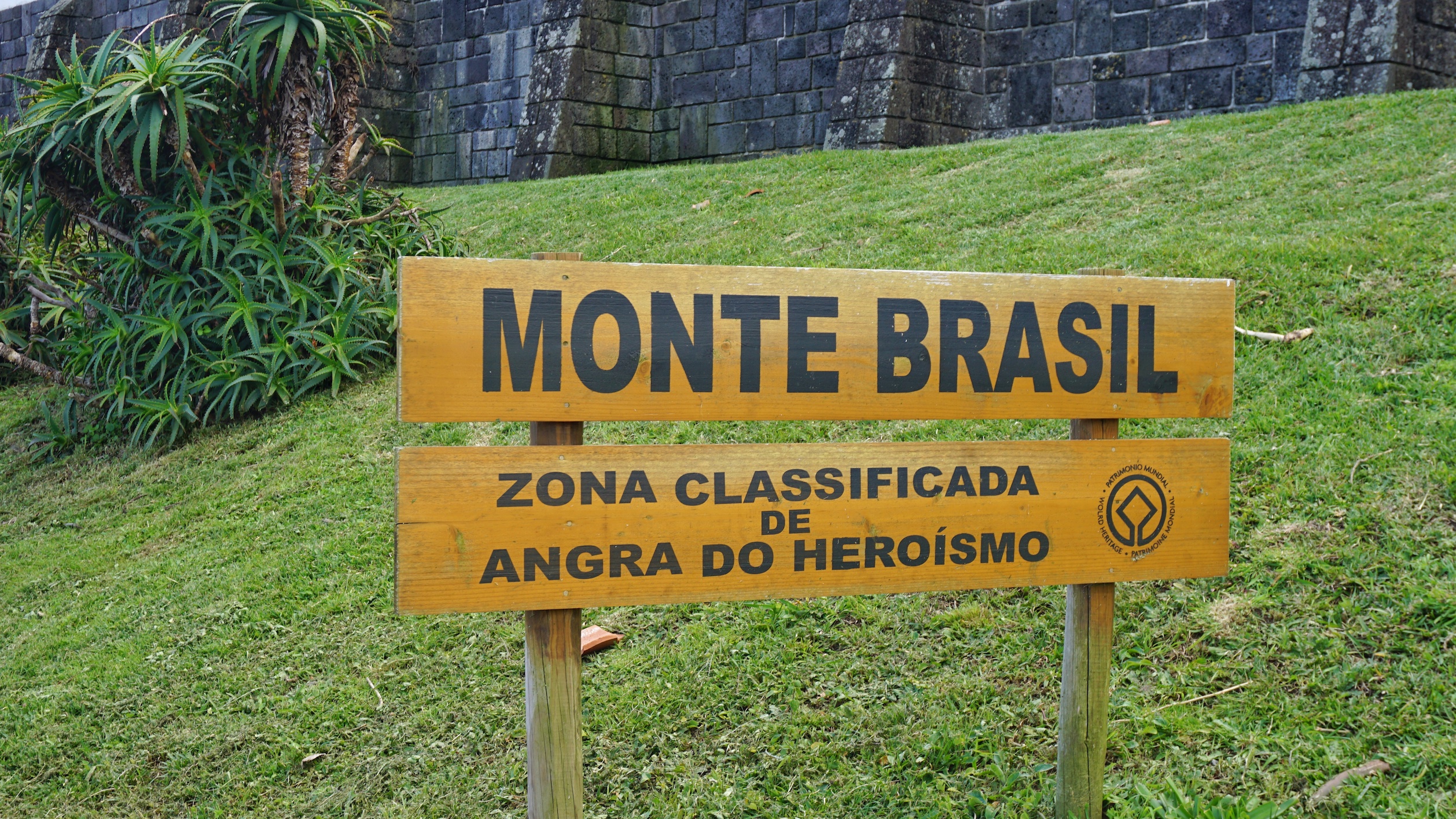Monte Brasil Terceira Açores Azores Portugal Travel blog World to Explore girl Viagens Roteiros Scripts Itinerary